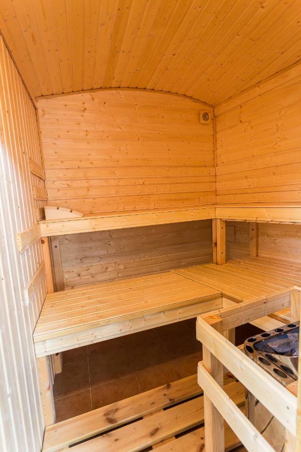 Attic Rooms Tábor Exterior foto