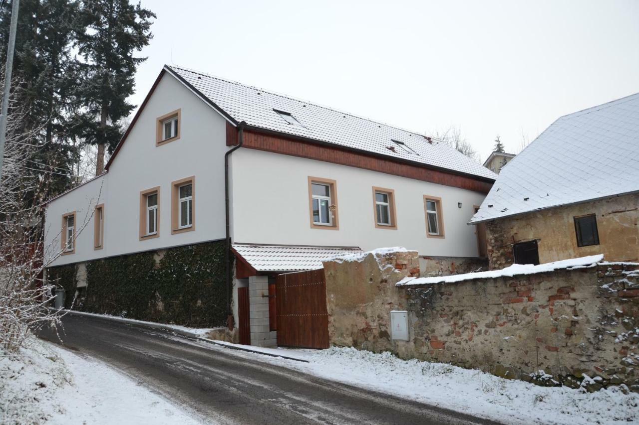 Attic Rooms Tábor Exterior foto